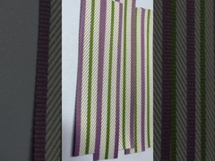 Kundenspezifische gewebte Kleidungsetiketten Nadelwebtechnologie Aufbügelfolie Personalisierte Designs