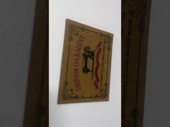 Verbessern Sie Ihre Kleidungslinie mit unserem hochleistungsfähigen Jeans-Lederlabel