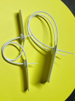 Massenhandel Weißes Kunststoffgewebe Sicherheitsschild auf Kleidung Rechteck