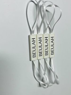 Embossed Logo Label Snap Lock Pin Loop Plastikbefestigungsmittel Hang Tag mit String
