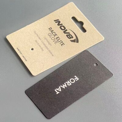 Runde kundenspezifische Kleider-Hang-Tags, die zum sicheren Anbringen von Tags an Produkten hergestellt werden, die für Bekleidungshersteller und Einzelhändler geeignet sind