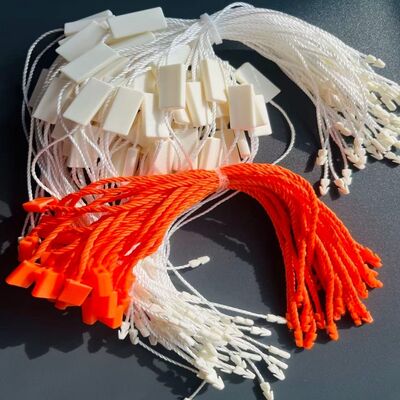 4 Zoll Nylon-Etikettenbefestigungen, stark und langlebig, geeignet für verschiedene Branchen, entwickelt, um rauen Bedingungen bei industriellen Kennzeichnungsaufgaben standzuhalten